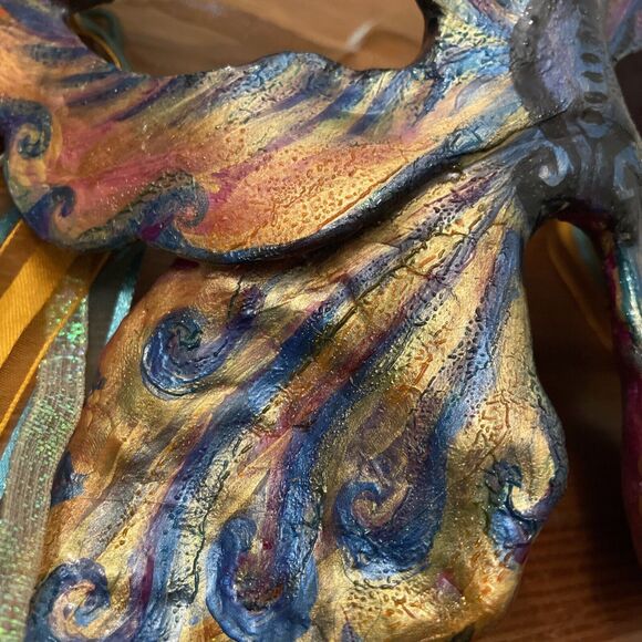 Mardi Gras Mask Butterfly Handcrafted Signed Iridescent Purple Gold - Picture 4 of 12